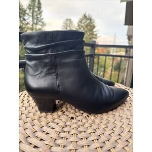 Clarks Teresa Skip Scrunched Dress Black Leather Booties Size 8W US 6.5 UK